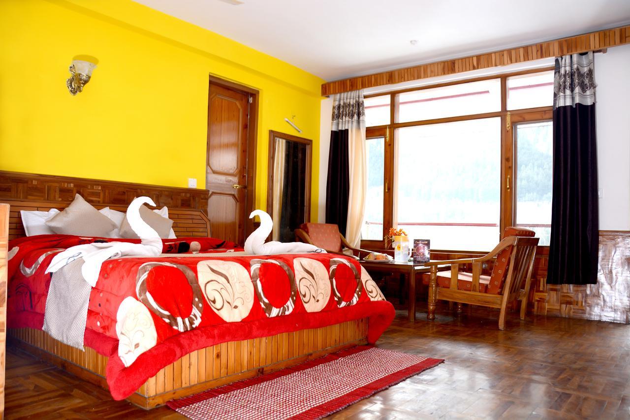 Hotel Rajhans Manali Екстер'єр фото