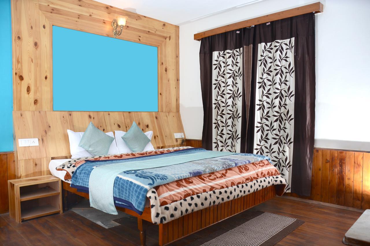 Hotel Rajhans Manali Екстер'єр фото