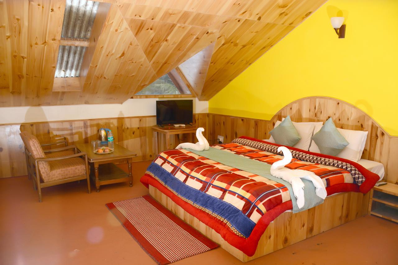 Hotel Rajhans Manali Екстер'єр фото
