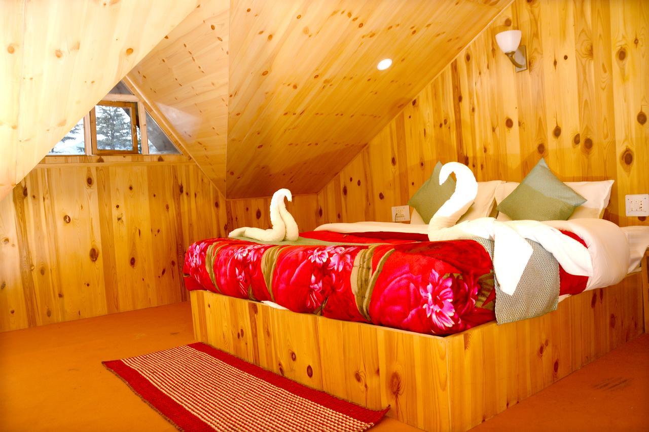 Hotel Rajhans Manali Екстер'єр фото