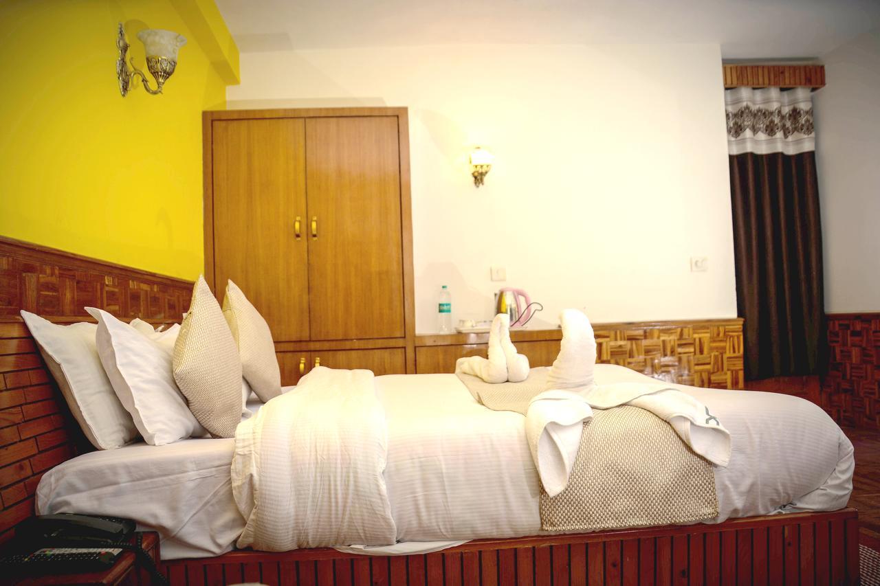 Hotel Rajhans Manali Екстер'єр фото