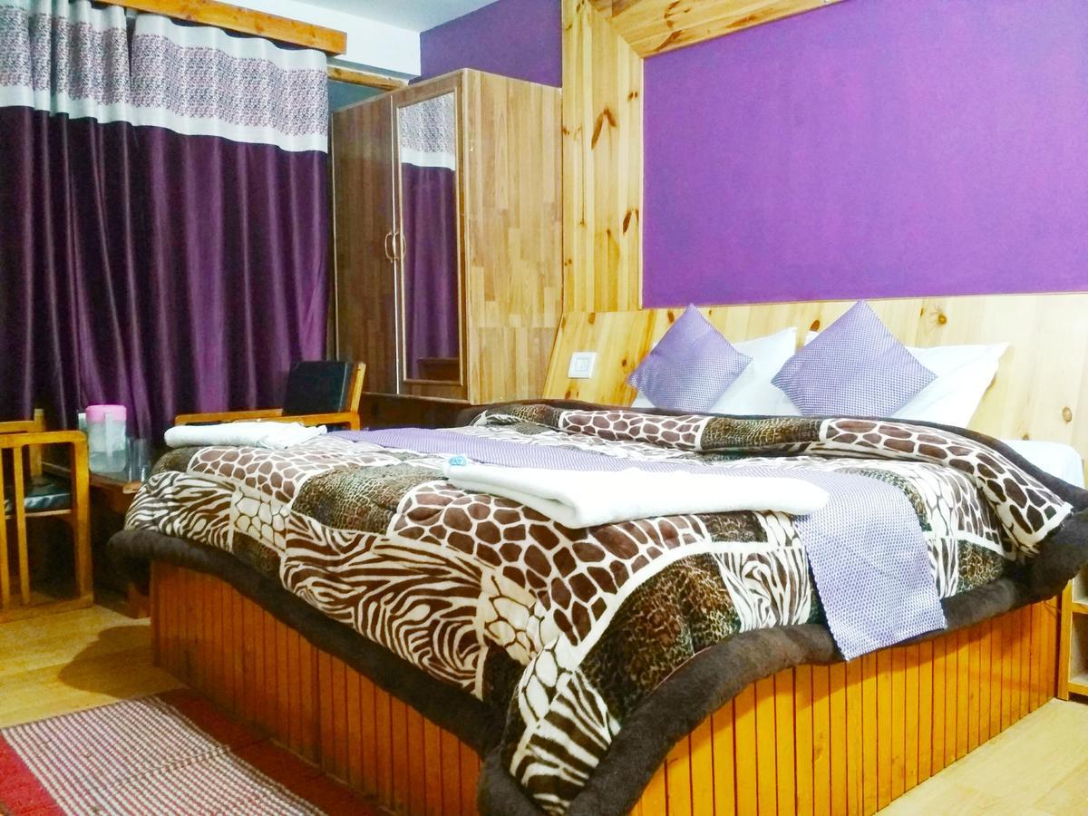 Hotel Rajhans Manali Екстер'єр фото